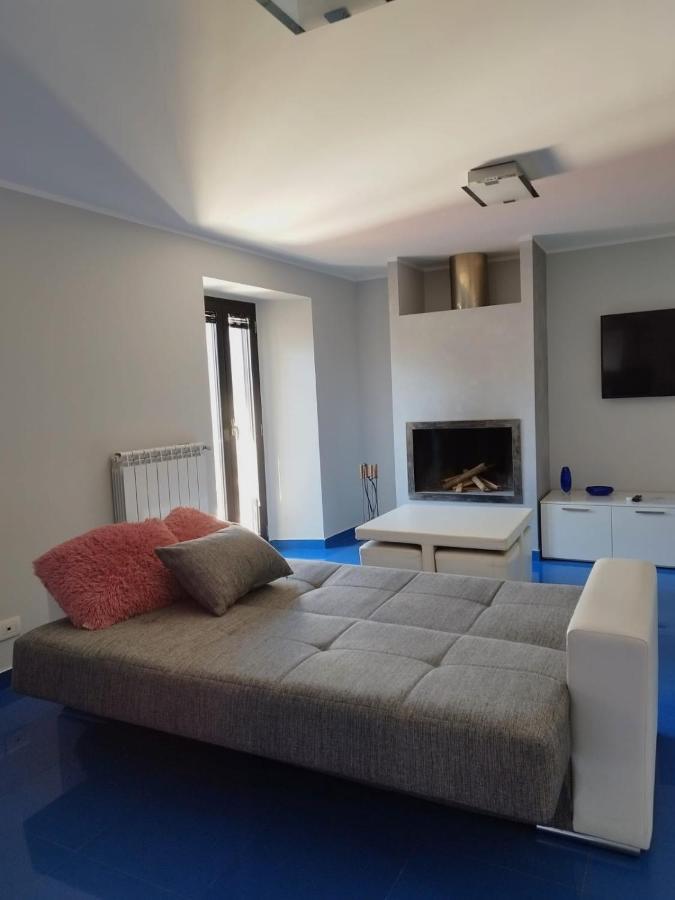 Casa Vacanza "Marinella" ซุลโมนา ภายนอก รูปภาพ